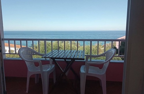 Agios Gordios Hotel | Sea View studio near the beach and village center, amazing