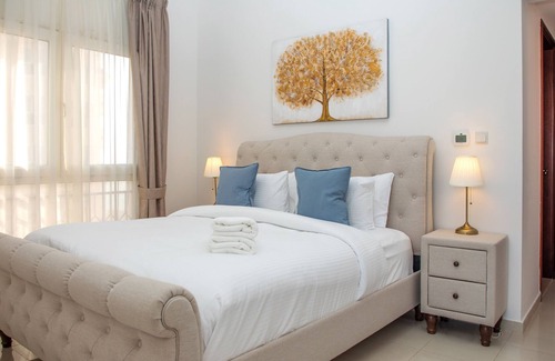 Al Hamra Village Apartment | Sea View Two Bed Room Apartment in Ras Al Hamra Village