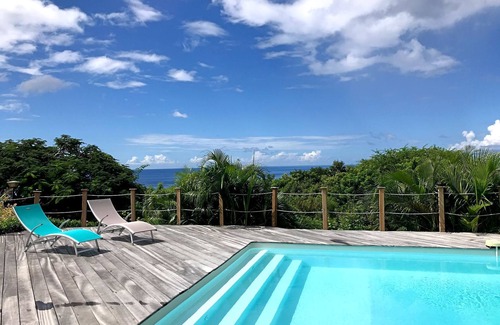 Malendure Villa | Sea view villa with salt pool