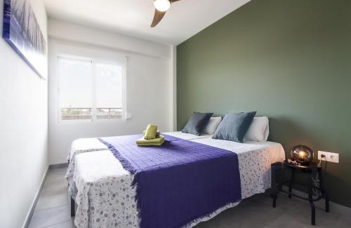 La Trinidad Apartment | Sea & Wave Bailen Great Views Apartment