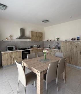 Marsaxlokk Apartment | Seabreeze Marsaxlokk Apartment