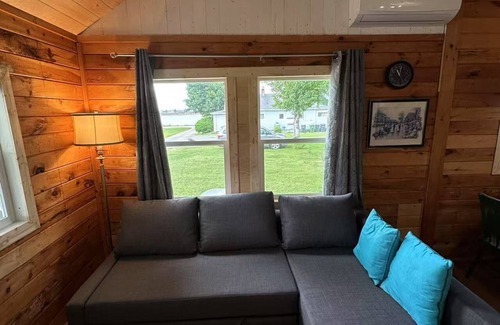 Stanhope Cottage | Seabreeze Retreat-Cozy waterfront 3-bedroom, one minute from PEI National Park