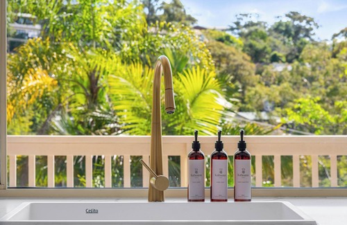Terrigal Apartment | “Seabreeze Sanctuary” – Close to Shops and Beach