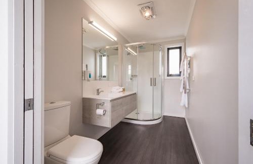 Somerset Hotel | Seabrook Hotel