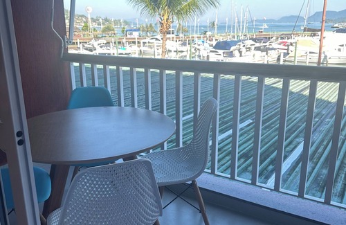 Marinas Apartment | Seafront flat, recently renovated, inside the only shopping mall in Angra (Piratas Mall)