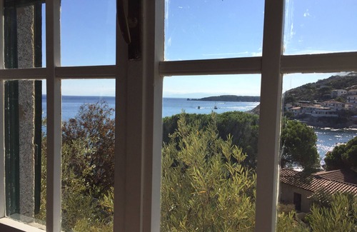 Seccheto Villa | Seafront property with infinity pool near the beach in the best location of Elba