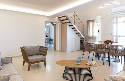 Donnalucata Villa | Seafront Villa near Donnalucata, Sicily
