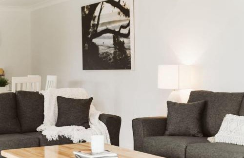 Hyams Beach House | Seahaven - pet-friendly retreat near Hyams Beach