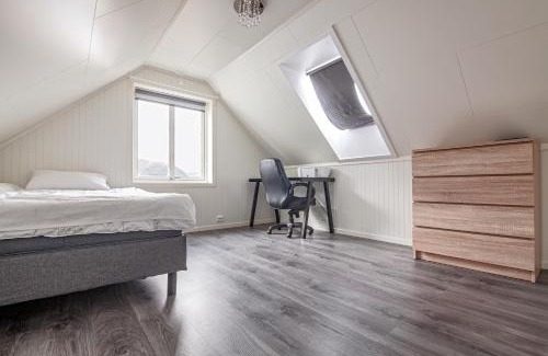 Ballstad House | Seahouse with Panoramic Sea View