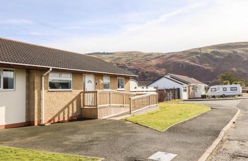 Fairbourne House | Sealyons