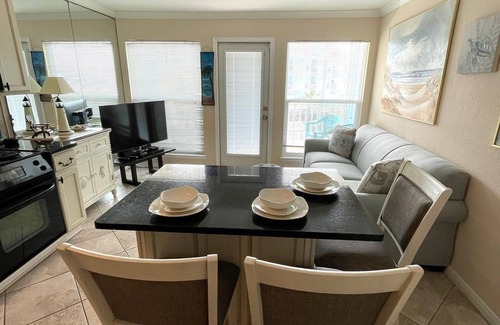 Galveston Condo | Seascape 1221 1 Bedroom Condo by RedAwning