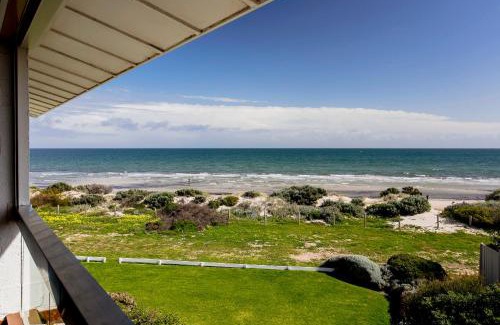 Semaphore Park Apartment | Seascape - 2 Bed Ocean View with BBQ