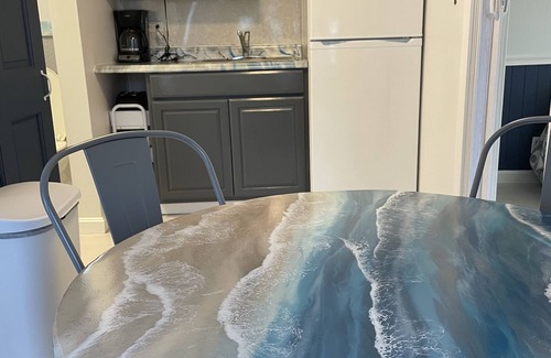 Old Orchard Beach Cottage | Seashell Cottages/JK Rentals - Cottage 3, 3 full beds