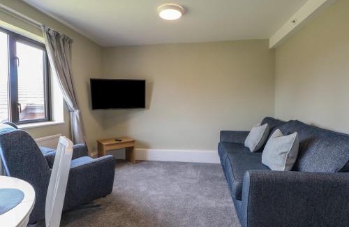 Littlehampton House | Seashell Suite at Marine Court