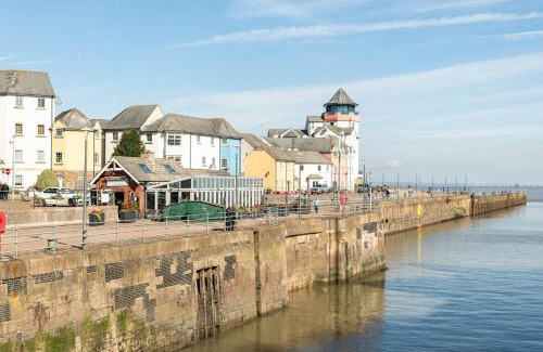 Portishead House | Seaside 2-Bed with Private Parking, Portishead