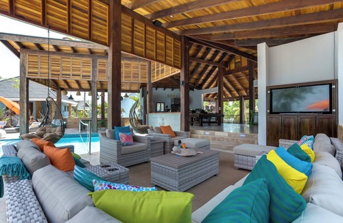 Placencia House | Seaside Belize Sanctuary with King Bed, Private Balcony & Dual Rain Showers