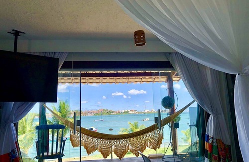 Madre de Deus House | Seaside Getaway Suite on Maria Guarda Island BAH078