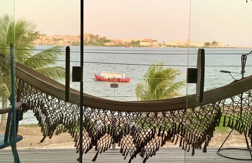 Madre de Deus House | Seaside Getaway Suite on Maria Guarda Island BAH078