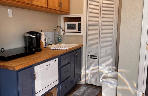 Daytona Beach Shores Apartment | Seaside bungalow