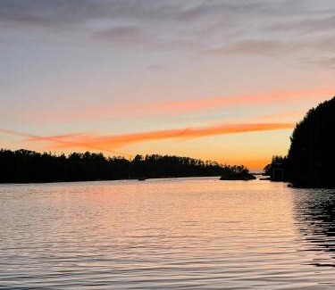 Radoy House | Seaside Cabin With Archipelago Views In Radøy