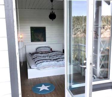 Bomlo House | Seaside Cabin with panoramic view