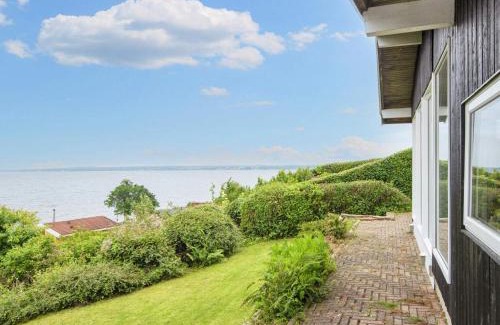 Hvidbjerg Strand House | Seaside Charm with Views - By Traum Ferienwohnungen