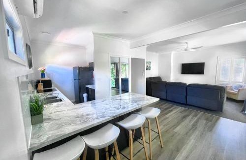 Port Macquarie House | Seaside Escape - 5 BR 2 Kitchens