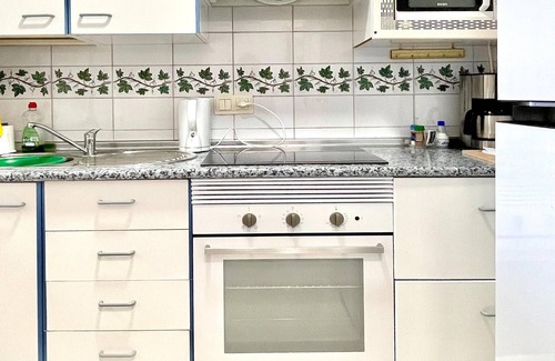 Roquetas de Mar Apartment | Seaside Flat with Shared Pool