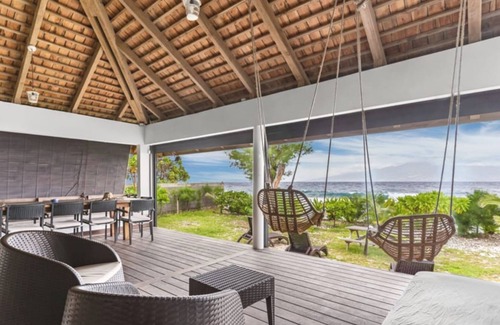 Temae Villa | Seaside Haven: Expansive 3BR Villa in Moorea