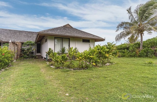 Temae Villa | Seaside Haven: Expansive 3BR Villa in Moorea