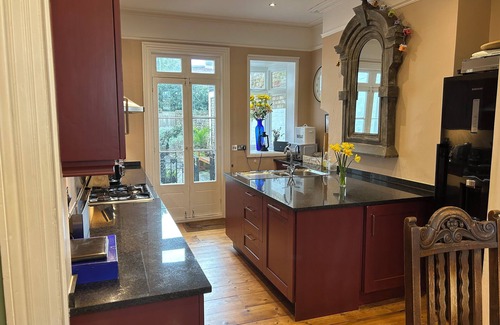 Ramsgate House | Seaside Holiday Let, Ramsgate, multi-gen, occasions, big birthdays, parking,14