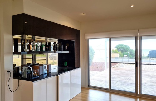 Muloowurtie House | Seaside Retreat, Black Point
