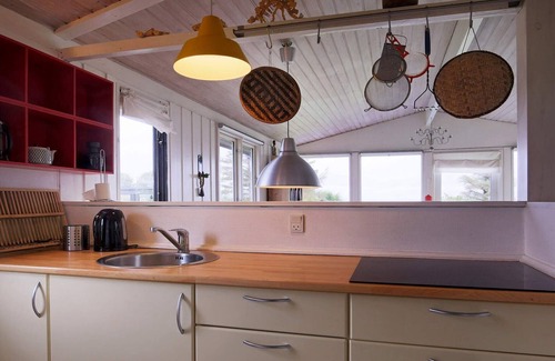 Hoensinge House | Seaside Serenity at Lumsas Retreat-By Traum