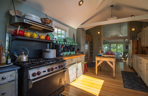 Provincetown House | Seaside Serenity, heated pool, hot tub, Sept. 15-27 and Columbus day available!