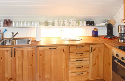 Leirvik House | Seaside Serenity in Leirvik-By Traum