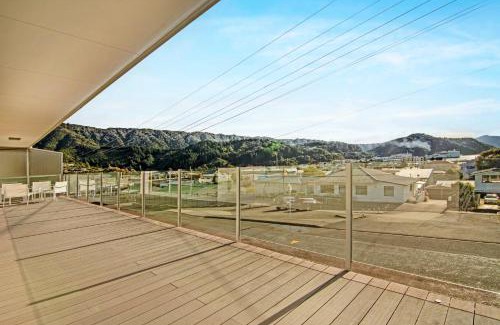 Picton House | Seaside Sounds - Picton Upstairs Unit