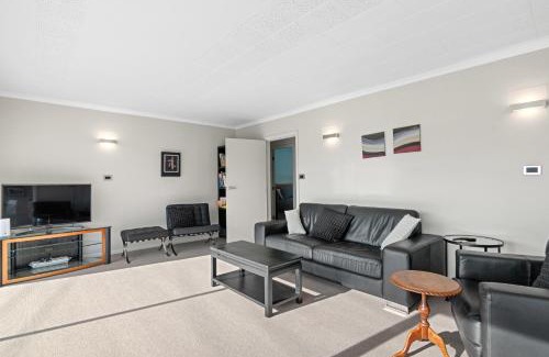 Picton House | Seaside Sounds - Picton Upstairs Unit