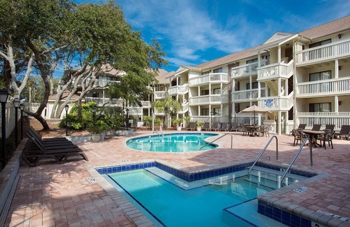 Golden Mile Condo | Seaside Splendor: Fully Remodeled 2BR Resort View