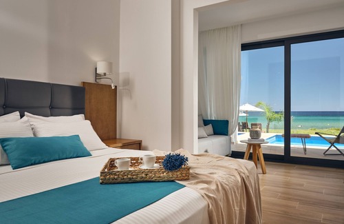 Neromilos Hotel | SeaSide Suite with Private Pool