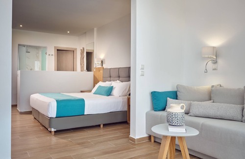 Neromilos Hotel | SeaSide Suite with Private Pool