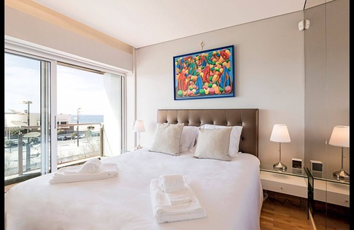 Povoa De Varzim Apartment | Seaside View 2BR in Póvoa by LovelyStay