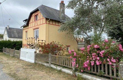 Montmartin-sur-Mer House | Seasonal rental in Hauteville sur mer
