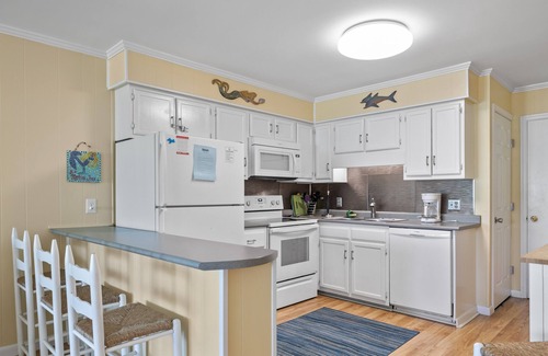 Morehead City Condo | SeaSpray 225, Oceanview Condo in Atlantic Beach, NC!