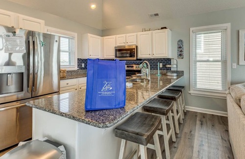 South Nags Head House | SeaStars & Buoy | Oceanfront | Hot Tub