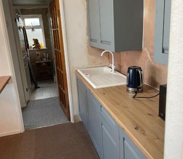 Dawlish Warren Apartment | Seaview 2 bedroom flat in Devon