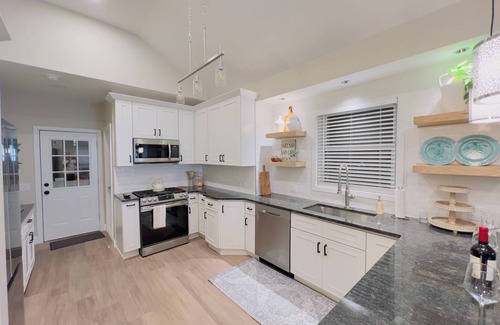 Long Branch House | Seaview Escape~ 5 minute stroll to Beach & Private Outdoor entertainment Area