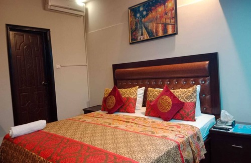 Clifton Hotel | Seaview Lodge Guest House