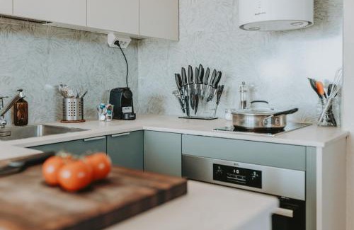 Kallio Apartment | Seaview Loft with Private Balcony and Sauna