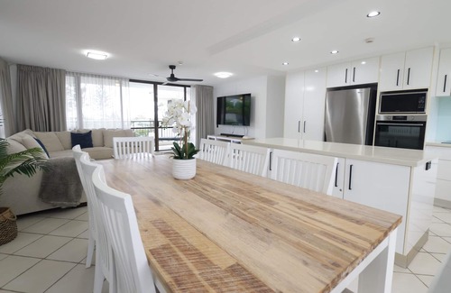 Mooloolaba Apartment | Seaview Resort