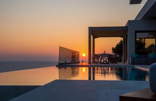 Mpogdanatika Villa | SeaWhisper Villa by PaxosRetreats